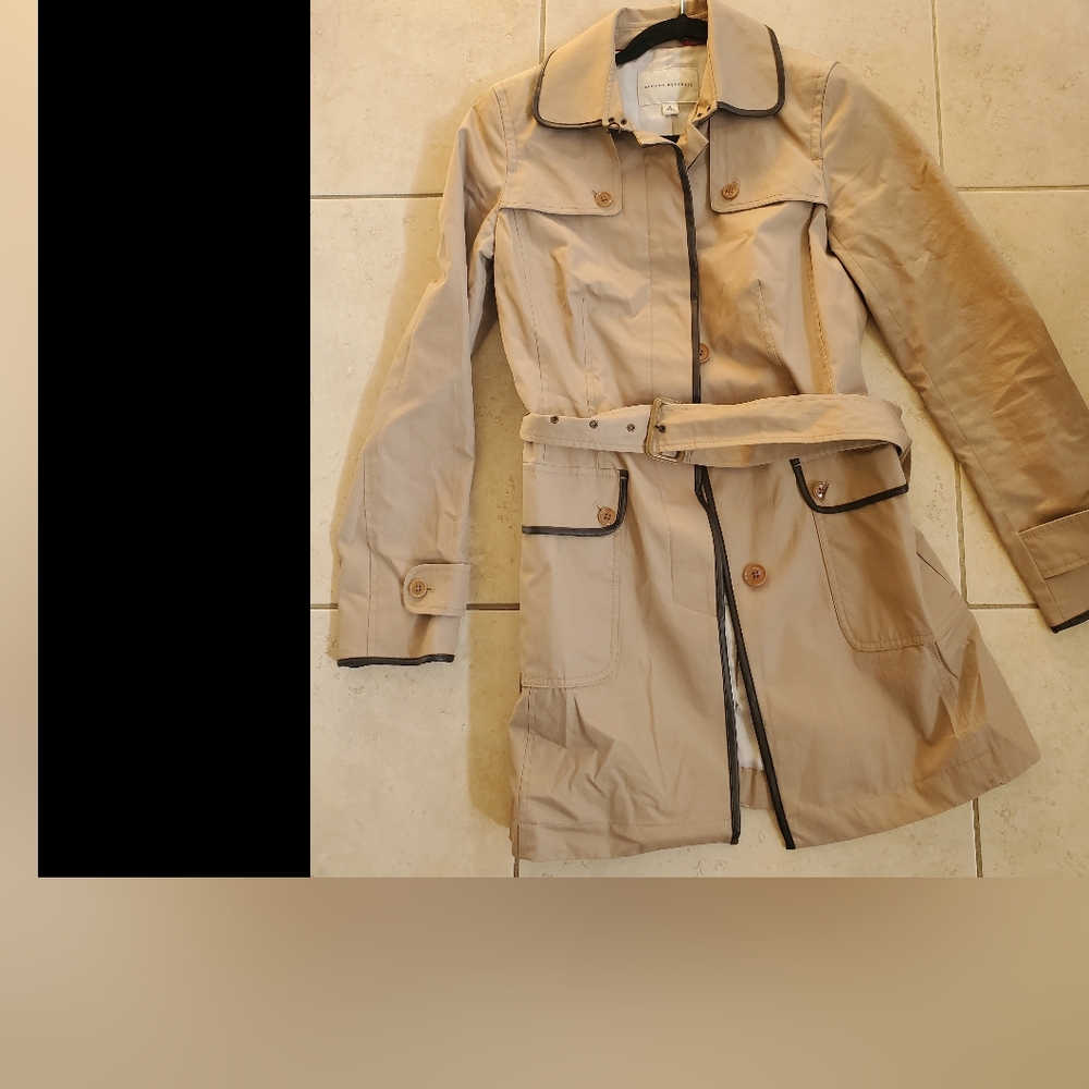 Burberry style Beige Trench Coat by Banana Republic